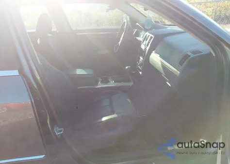 2008 Chrysler 300 Limited from USA, damaged, VIN 2C3KA33G18H230934